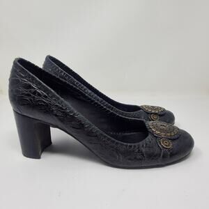 Jack Rogers Black Marlow Pinwheel block heels with wear on them Size 11